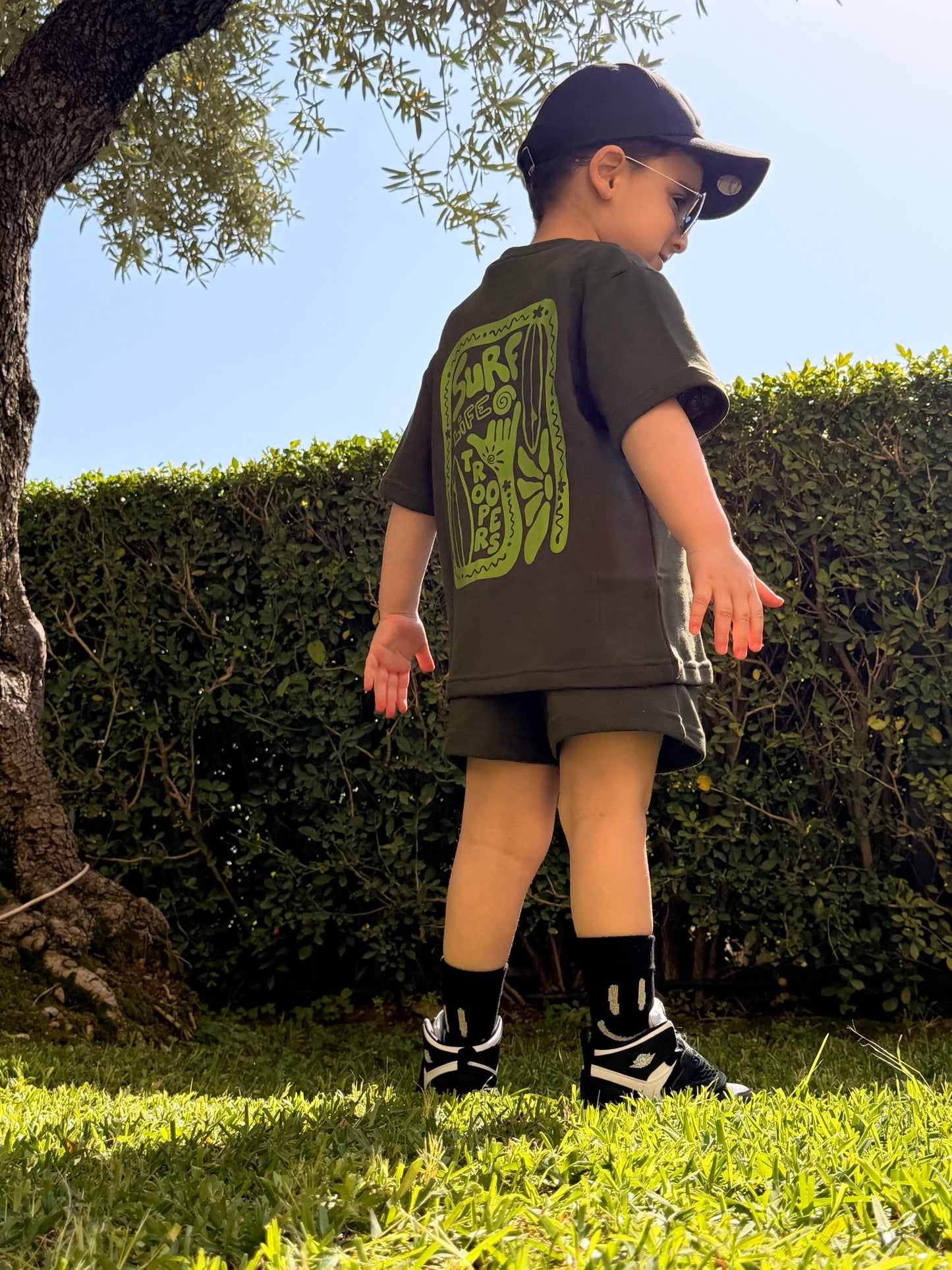 Set Boy 1 - Surf